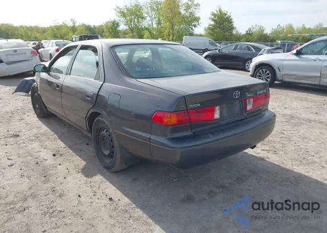 2000 Toyota Camry Le V6 из США, поврежденный, VIN 4T1BF22K7YU092029